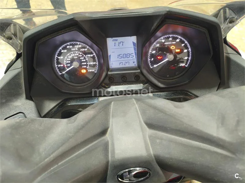 Kymco Super Dink 350i – Vista 2