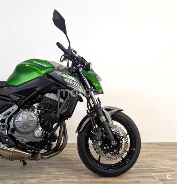Kawasaki Z650 – Vista 4