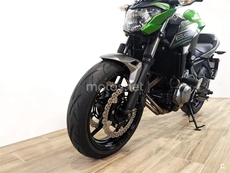 Kawasaki Z650 – Vista 6
