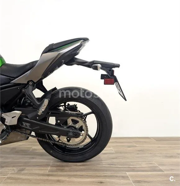 Kawasaki Z650 – Vista 9