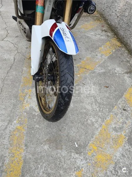 Honda CRF1000L Africa Twin – Vista 8