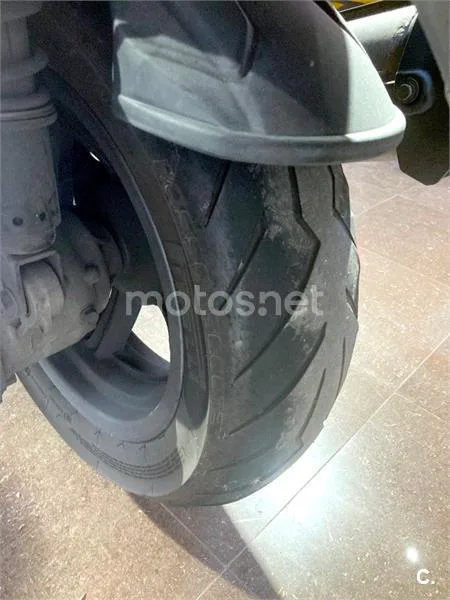 Kymco Super Dink 350 – Vista 12
