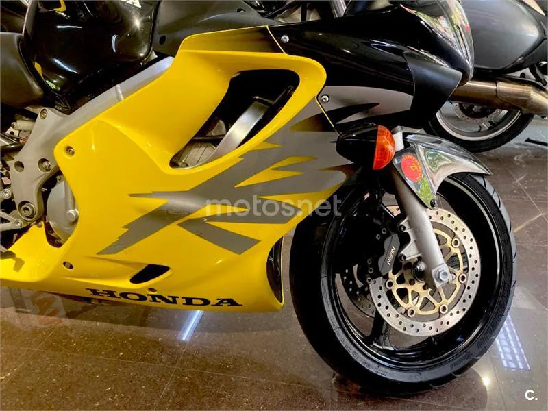 Honda CBR 600 F – Vista 13