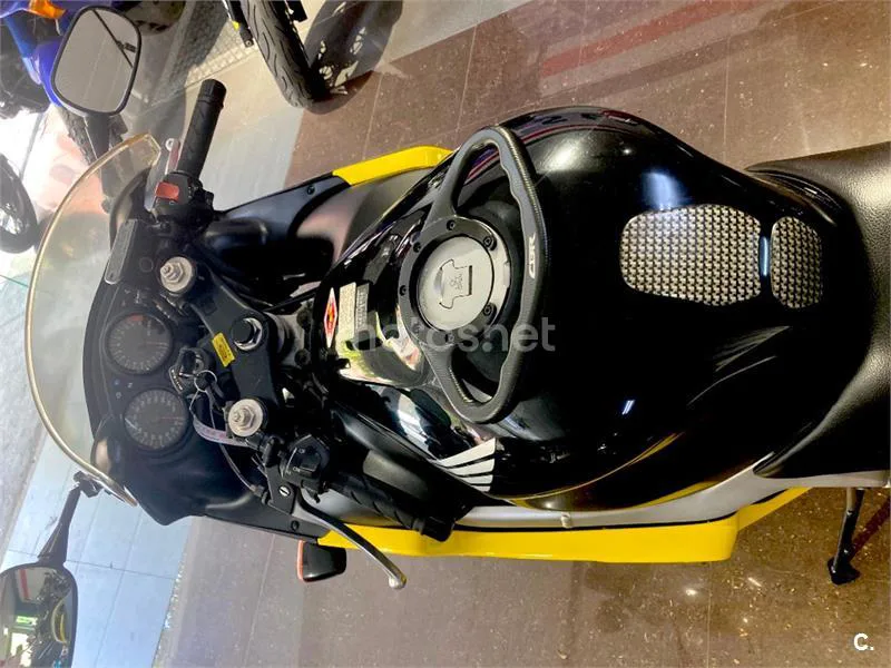 Honda CBR 600 F – Vista 16