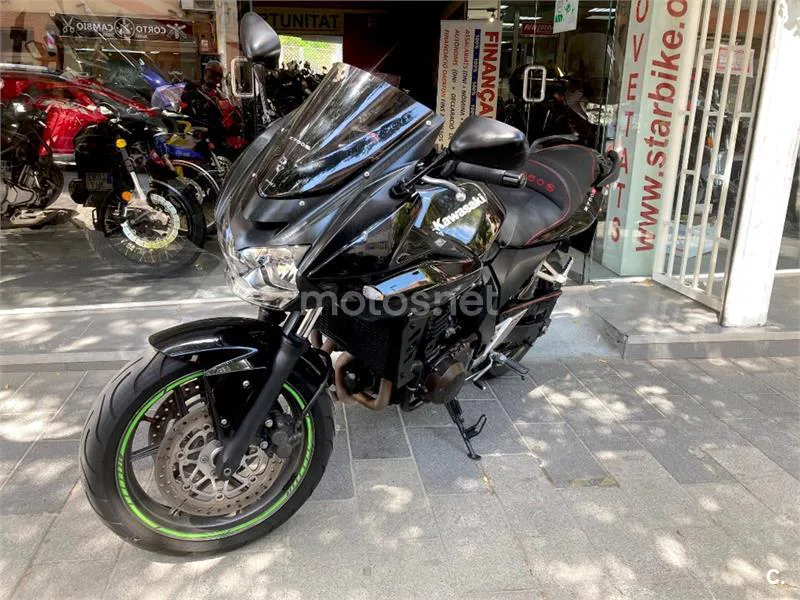 Kawasaki Z750 – Vista 3