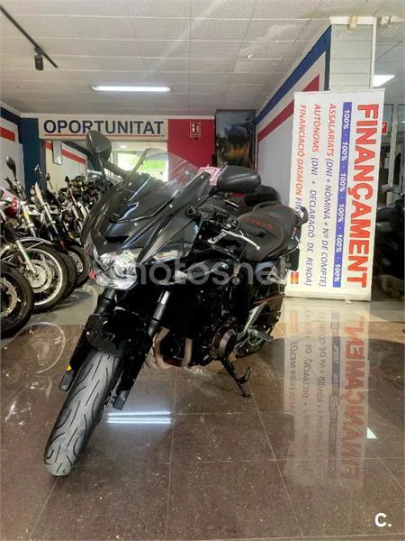 Kawasaki Z750 – Vista 22