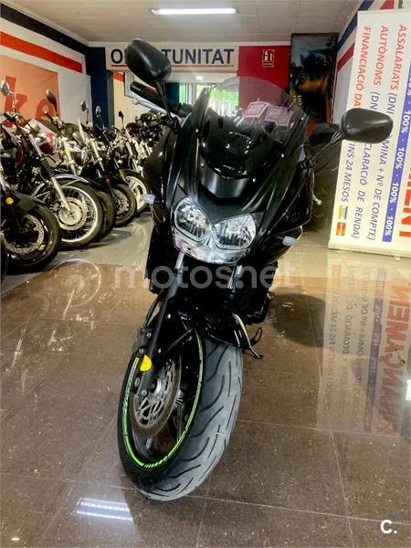 Kawasaki Z750 – Vista 4