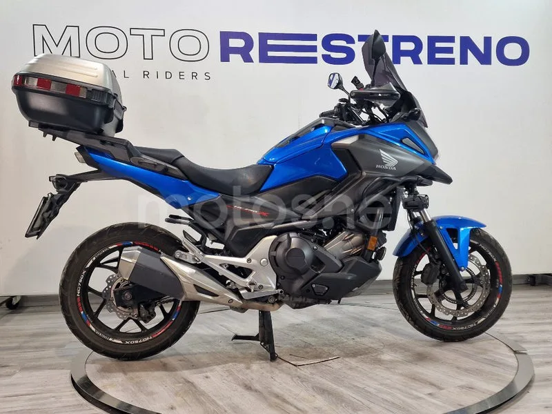 Honda NC 750 – Vista 7