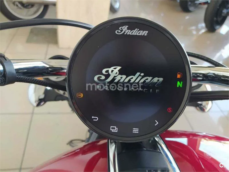 Indian Scout – Vista 17