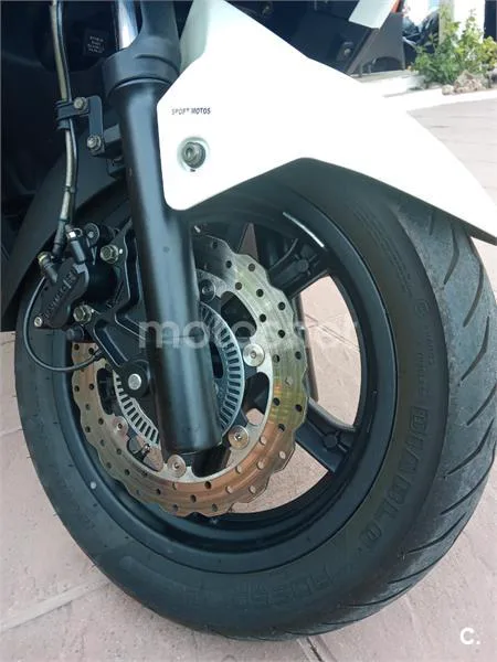 Kymco Super Dink 125i – Vista 4