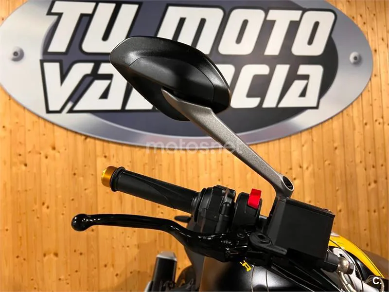 Ducati Monster 821 – Vista 12