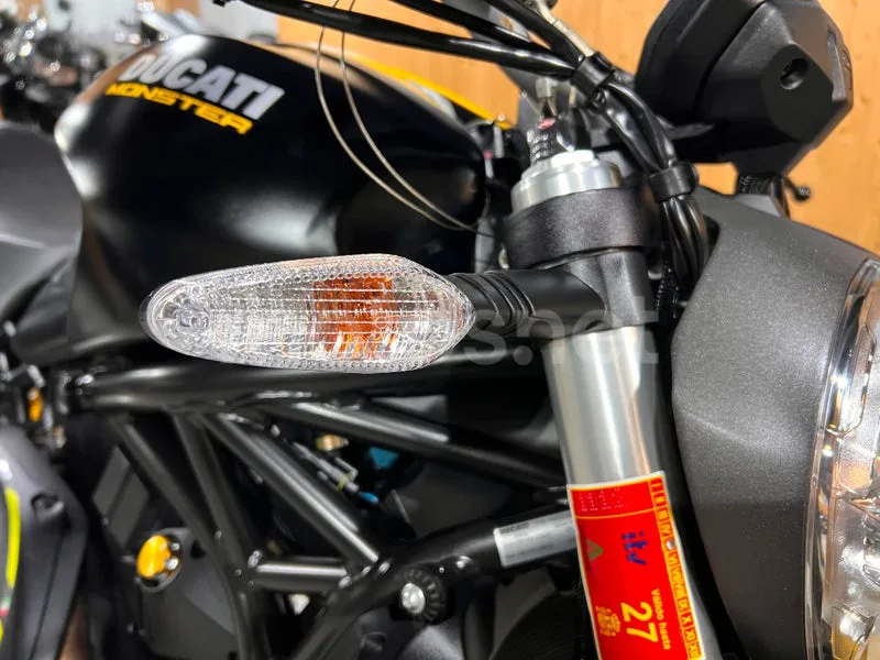 Ducati Monster 821 – Vista 16
