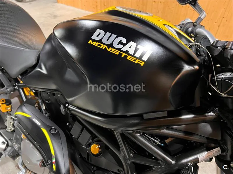 Ducati Monster 821 – Vista 26