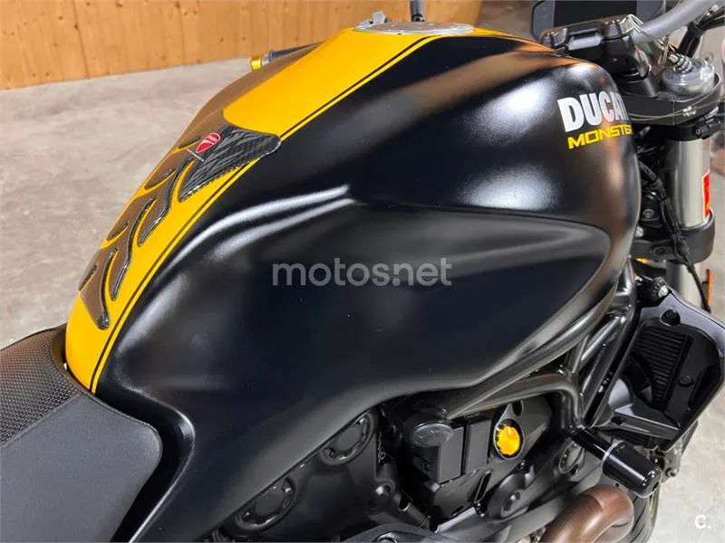 Ducati Monster 821 – Vista 27