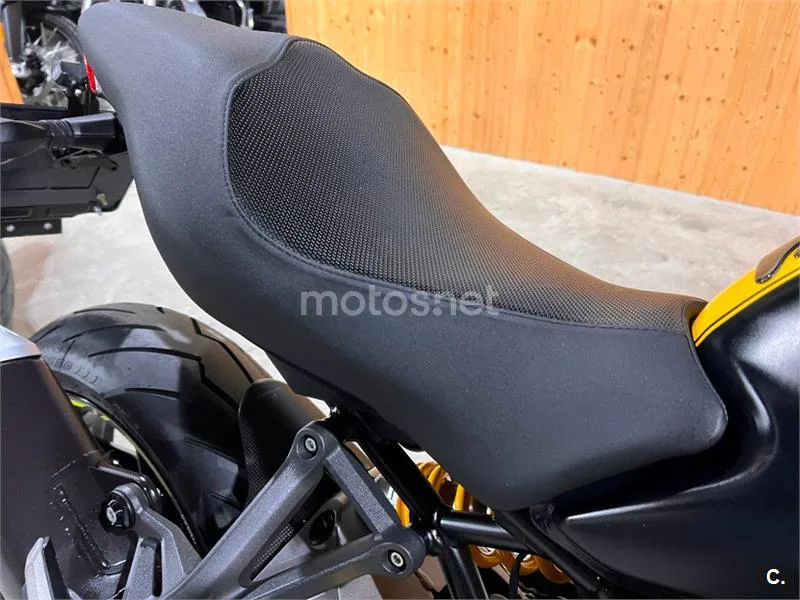 Ducati Monster 821 – Vista 33