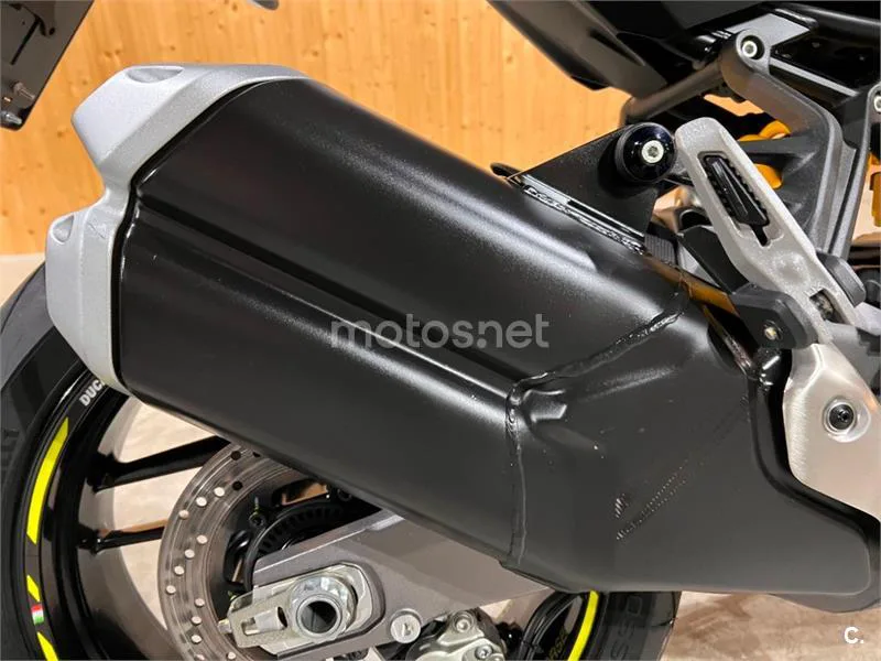 Ducati Monster 821 – Vista 38
