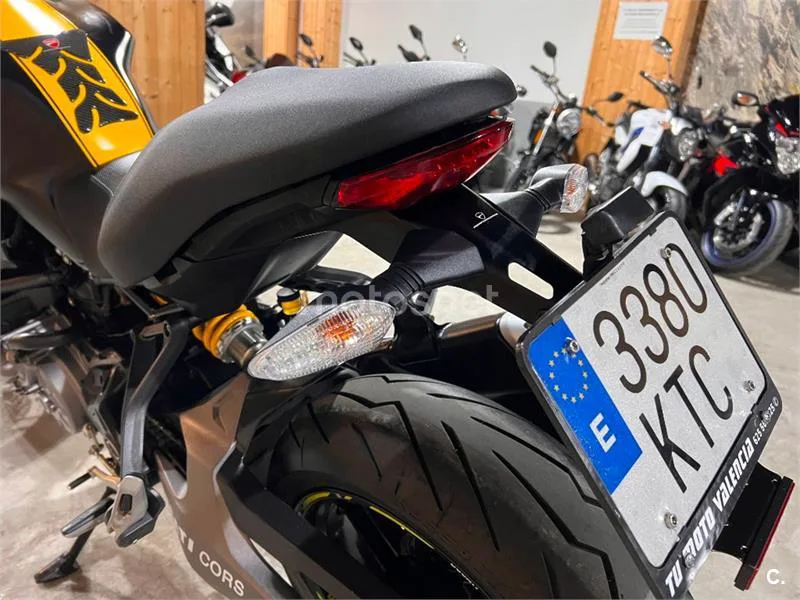 Ducati Monster 821 – Vista 41