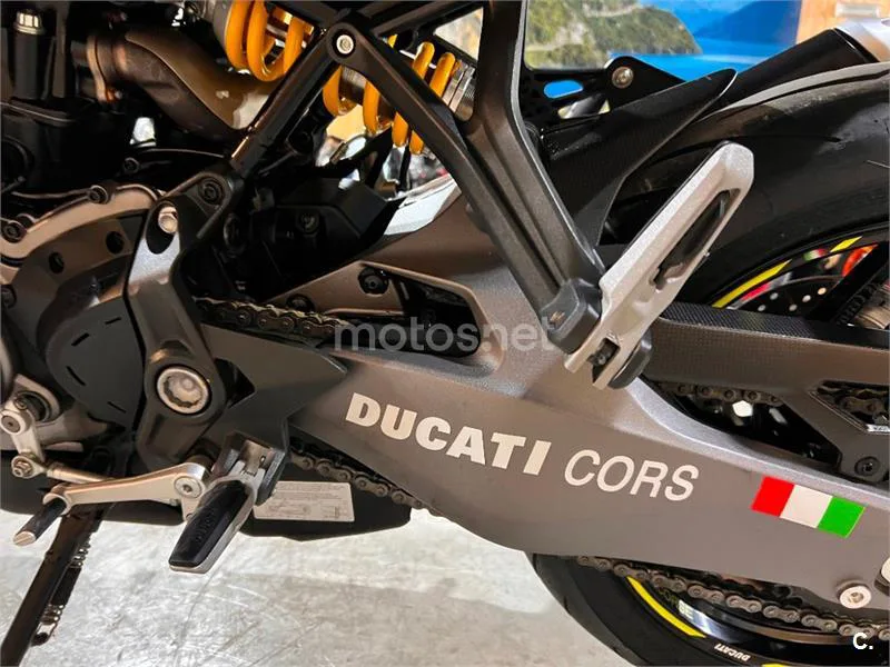 Ducati Monster 821 – Vista 48