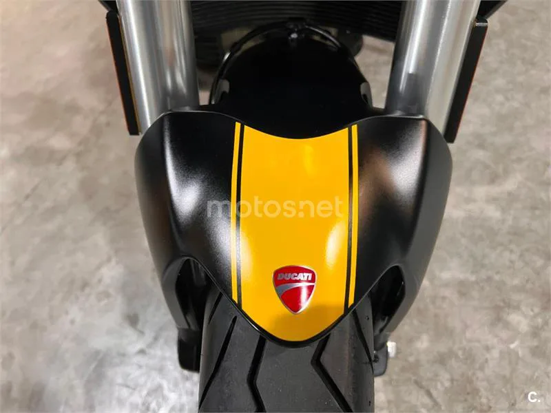 Ducati Monster 821 – Vista 8