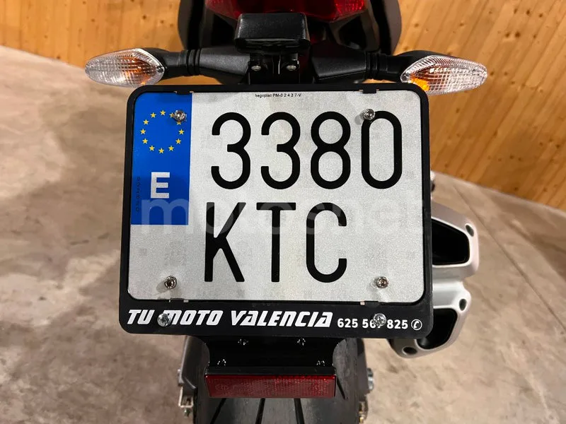 Ducati Monster 821 – Vista 74