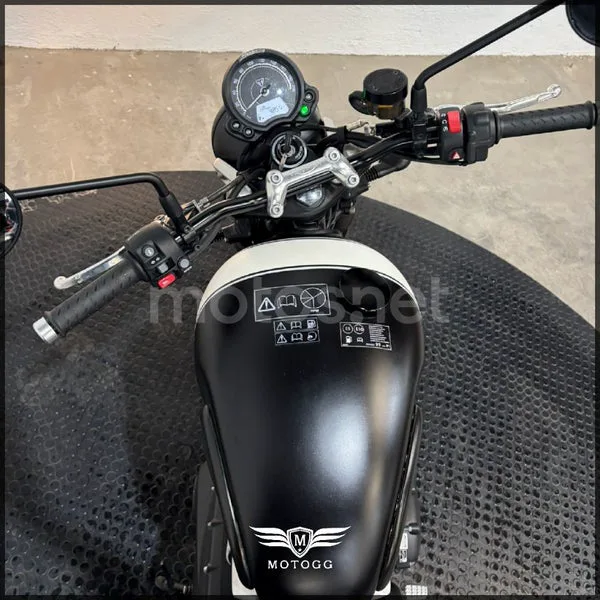 Triumph Speed Twin 900 – Vista 8