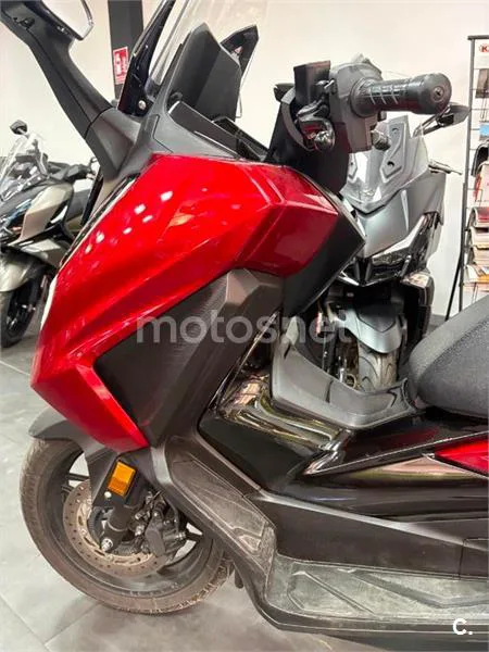 Honda Forza 125 – Vista 3