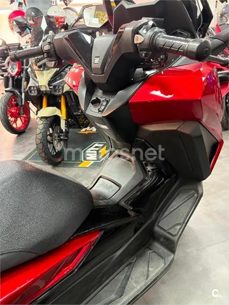 Honda Forza 125 – Vista 4
