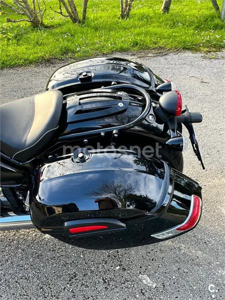 Triumph Bonneville Speedmaster – Vista 11