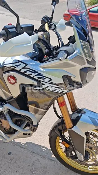 Honda CRF1000L Africa Twin - Vista 8
