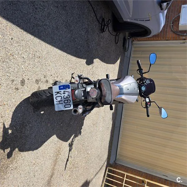 Yamaha XSR700 – Vista 7