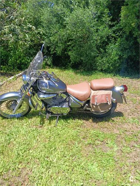 Suzuki Intruder 250 LC – Vista 3