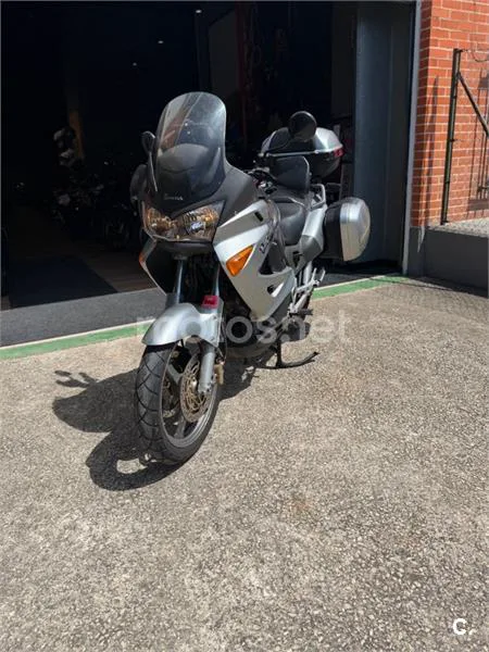 Honda XL 1000 V Varadero – Vista 4