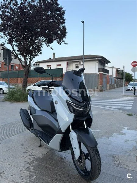 Yamaha NMAX – Vista 3