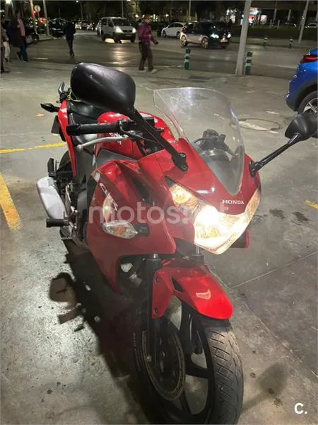 Honda CBR 125 R – Vista 3