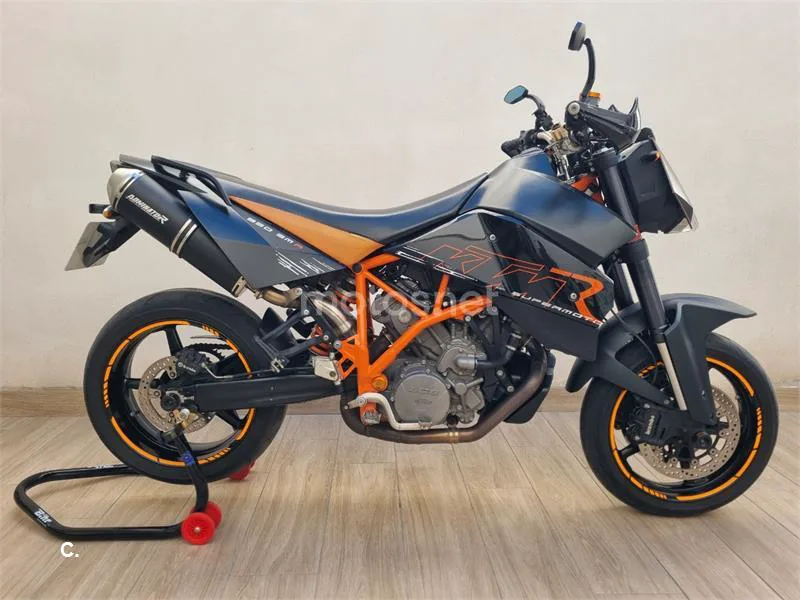 KTM 950 SUPERMOTO R – Vista 3