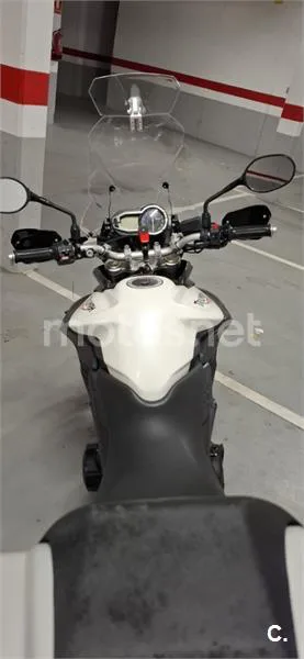 Triumph Tiger 800 – Vista 11