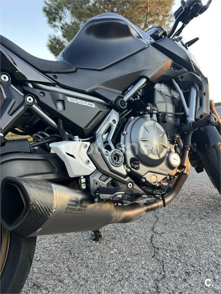 Kawasaki Z 650 – Vista 2