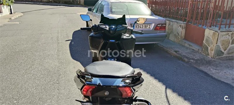 Yamaha TMAX 530 – Vista 4