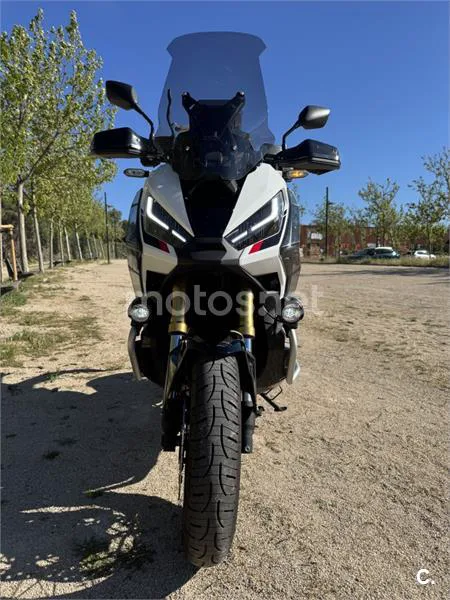 Honda X-ADV – Vista 3