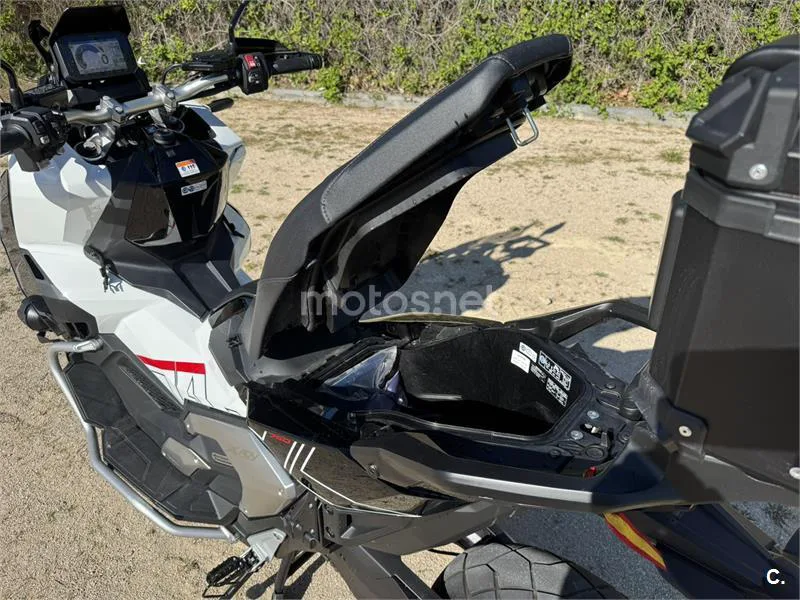 Honda X-ADV – Vista 8