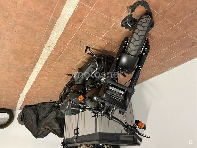 Harley-Davidson Fat Bob – Vista 4