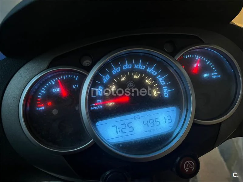 Piaggio Beverly – Vista 4