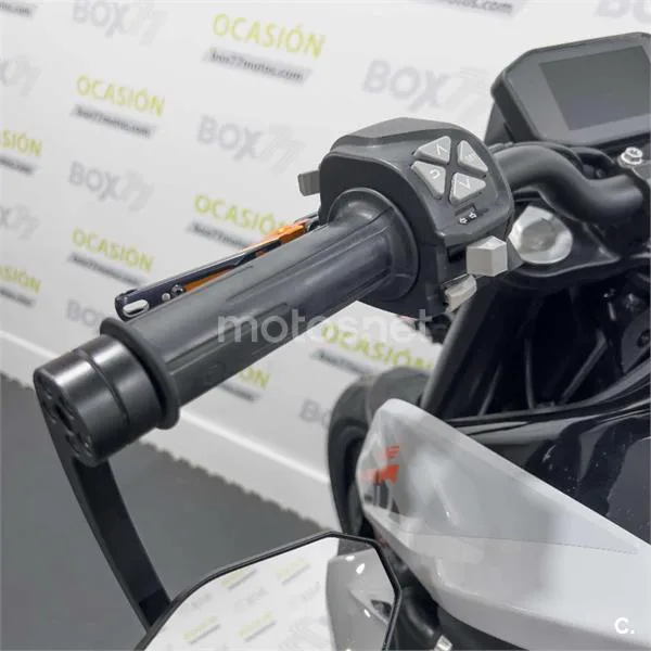 KTM 790 – Vista 12