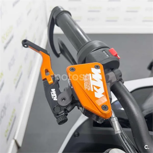 KTM 790 – Vista 15