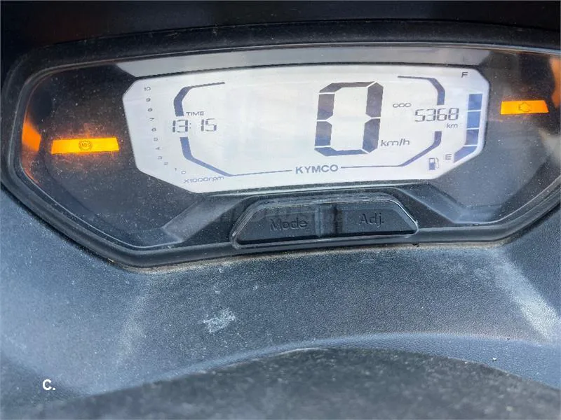 Kymco Sky Town 125 – Vista 4