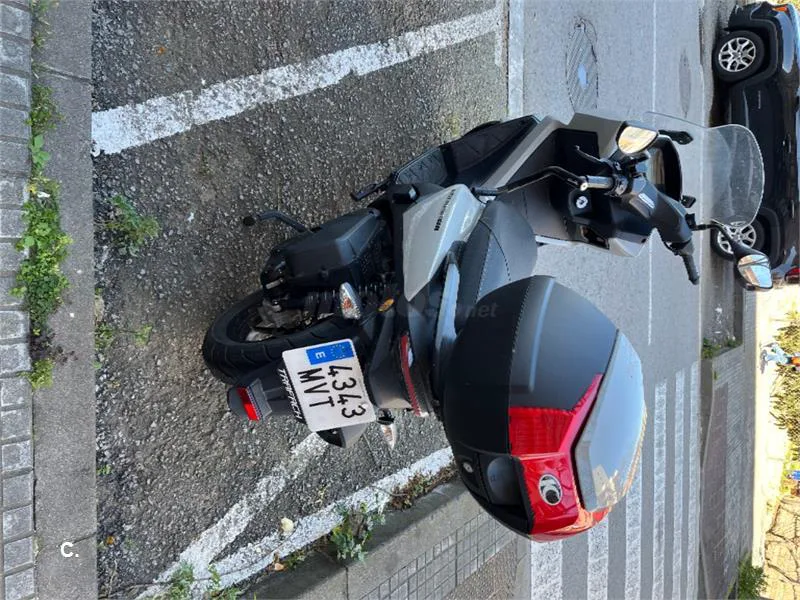 Kymco Sky Town 125 – Vista 5