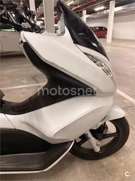 Honda PCX 125 – Vista 7