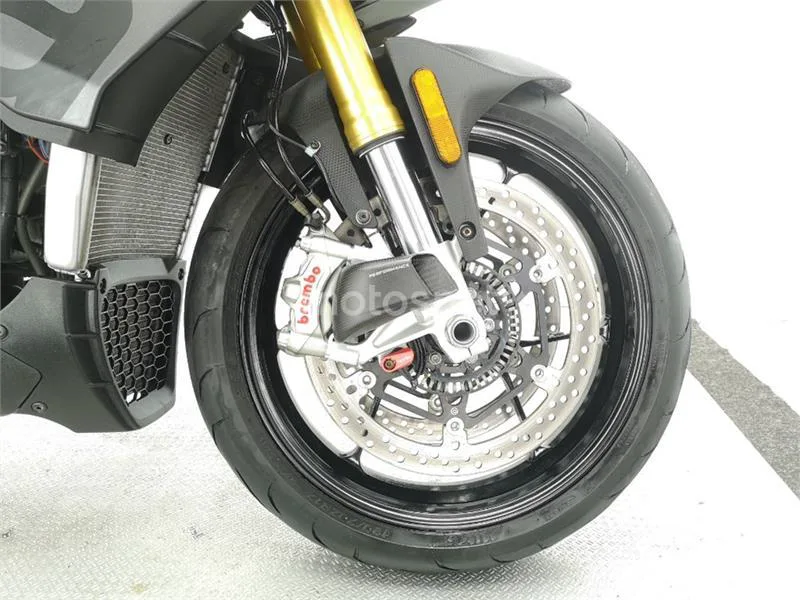 Aprilia Tuono V4 1100 – Vista 11