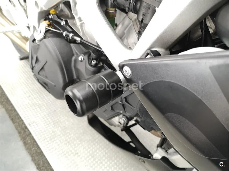 Aprilia Tuono V4 1100 – Vista 12