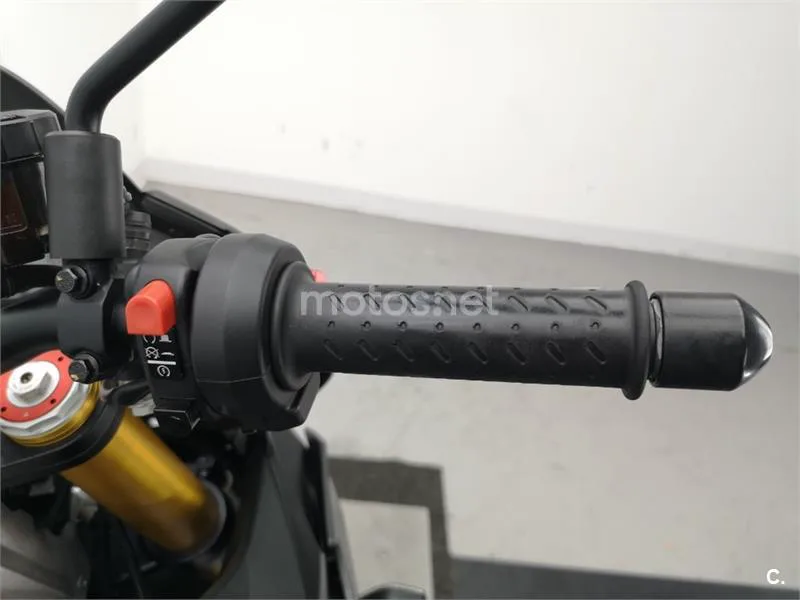Aprilia Tuono V4 1100 – Vista 8